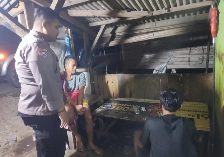 Dengan Penuh Semangat, Bhabinkamtibmas Polsek Angsana Polres Pandeglang Briptu Agung Sambangi Masyarakat Desa Kramatmanik 2 WhatsApp Image 2024 07 11 at 06.07.41
