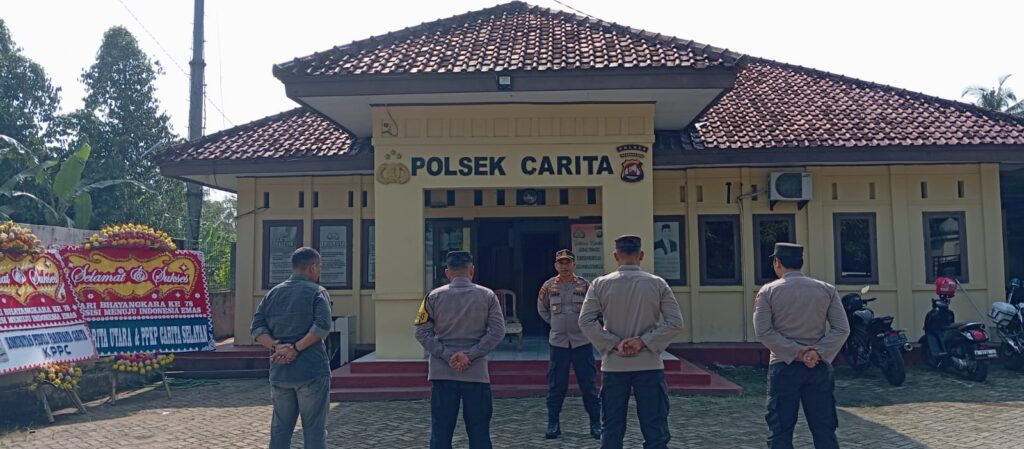 Personil Polsek Carita Melaksanakan Apel Pagi di Bawah Pimpinan Kapolsek Iptu Turip, S.AP 3 WhatsApp Image 2024 07 12 at 06.14.08