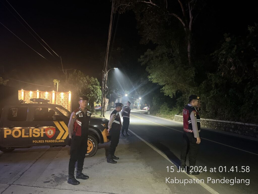Sat Samapta Polres Pandeglang Cegah Aksi Balap Liar dengan Intensifkan Patroli Malam 8 WhatsApp Image 2024 07 15 at 05.39.41