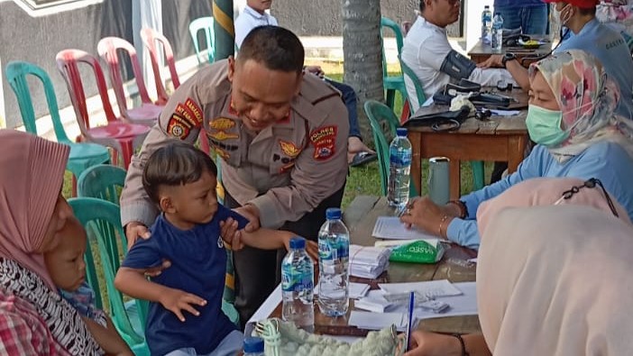 Kapolsek carita Hadiri Bakti Sosial Pelayanan Kesehatan Gratis di Masjid At-Taqwa Desa Sukajadi 2 WhatsApp Image 2024 07 16 at 22.26.46