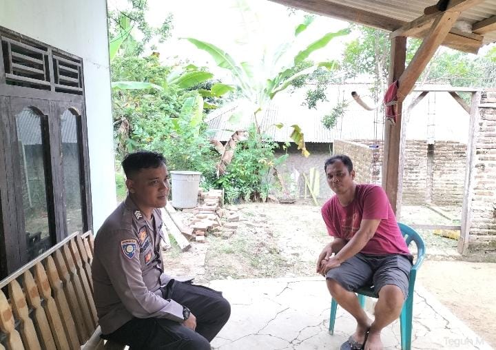 Sambangi Warga Desa Padaherang, Ini yang Disampaikan Bhabinkamtibmas Polsek Angsana 1 WhatsApp Image 2024 07 21 at 19.23.19
