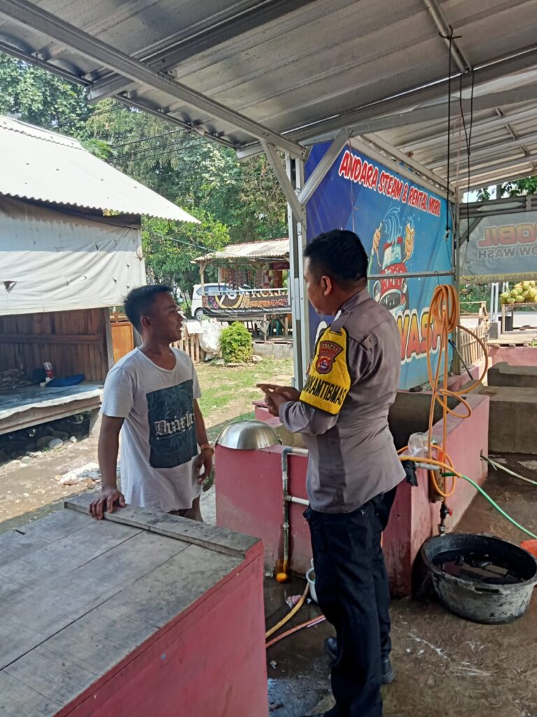 Bhabinkamtibmas Polsek Carita Sambangi Warga Binaan Ciptakan Kondusifitas 3 WhatsApp Image 2024 07 23 at 05.48.33
