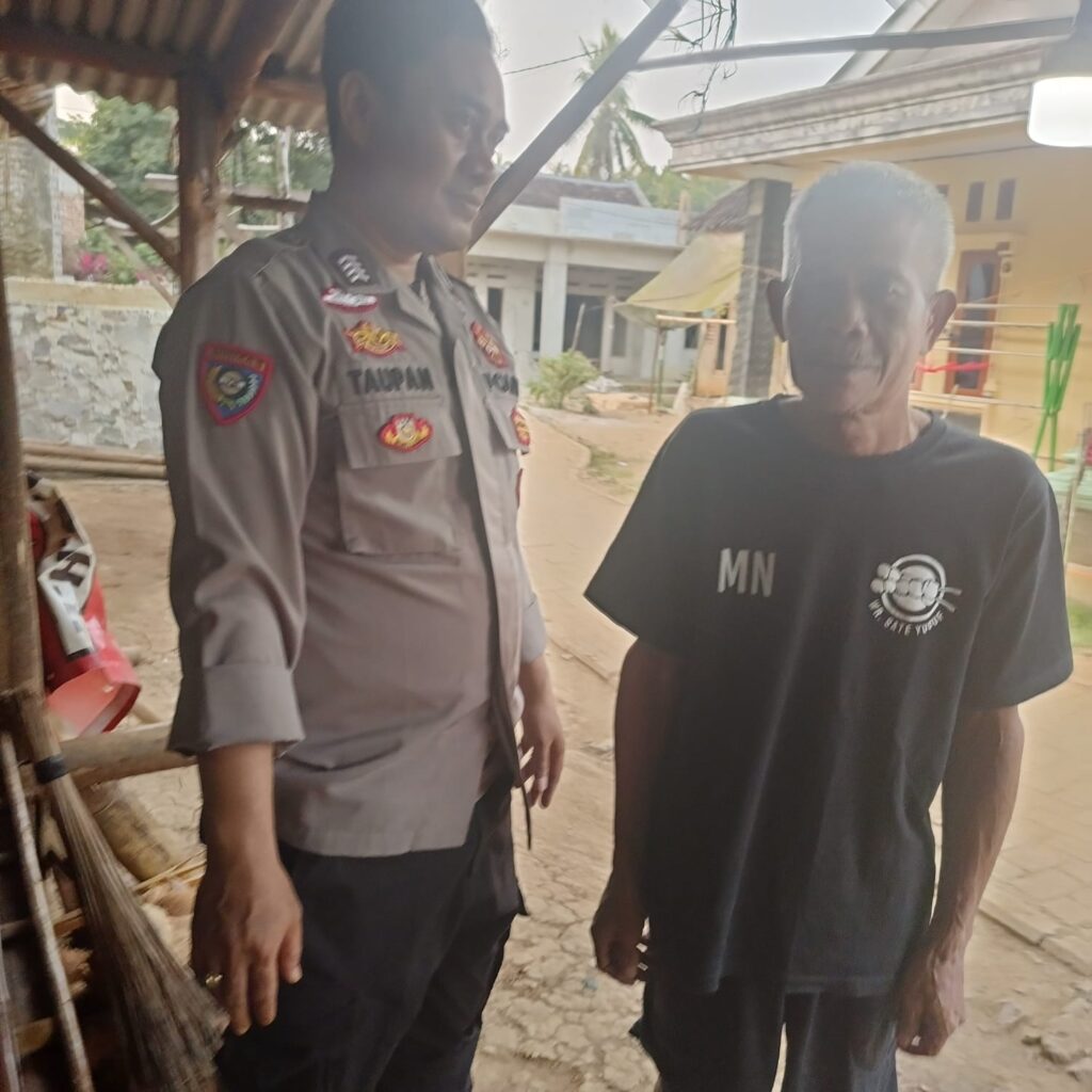 Polsek Picung Sambangi Warga Ciherang Demi Terciptanya Kamtibmas Yang Aman dan Kondusif 7 WhatsApp Image 2024 07 23 at 16.43.31