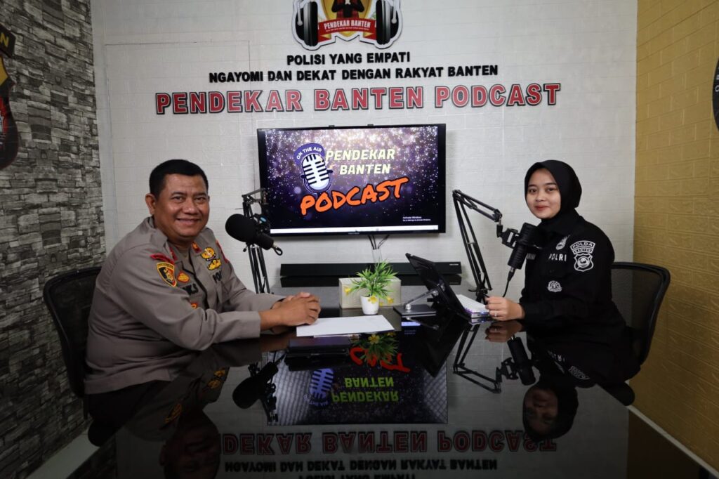 Kapolsek Pandeglang Jadi Bintang Tamu di Podcast Bidhumas Polda Banten Terkait Penghargaan Kompolnas Award 1 WhatsApp Image 2024 07 24 at 10.47.49