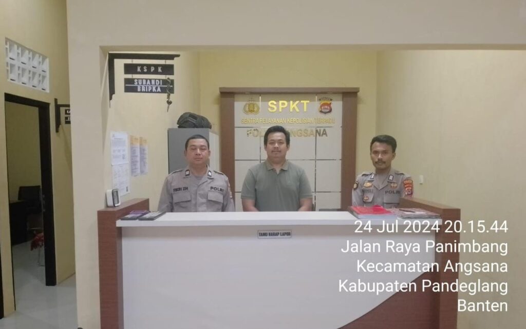Tunjukkan Kesiapan, Anggota Piket Polsek Angsana Polres Laksanakan Siaga Mako 1 WhatsApp Image 2024 07 25 at 05.35.07