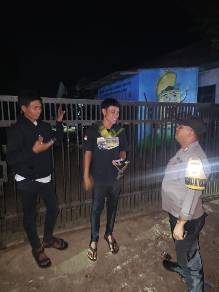 Polsek Picung Gelar Patroli Malam Antisipasi C3 7 WhatsApp Image 2024 07 27 at 23.20.45