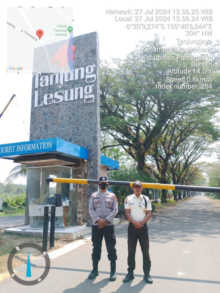 Bhabinkamtibmas Polsek Panimbang Melaksanakan Patroli Wisata di Wilayah Tanjung Lesung 9 WhatsApp Image 2024 07 28 at 00.22.07