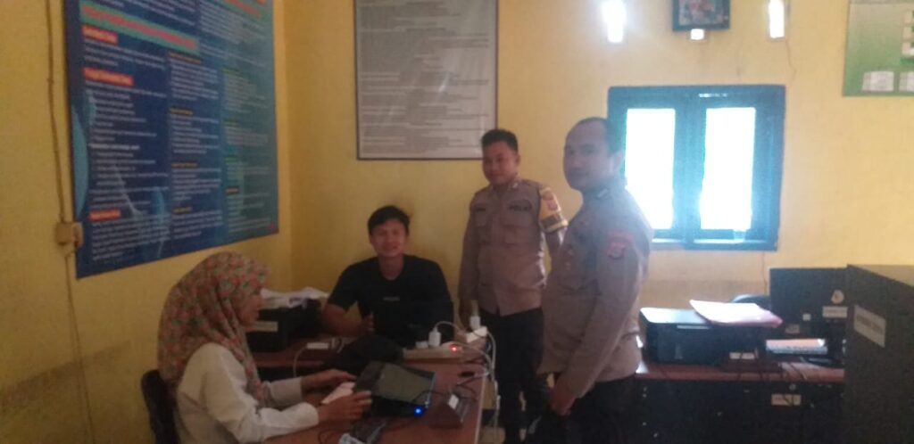 Ciptakan Situasi Kondusif, Polsek Jiput Ajak Warga Jaga Kamtibmas 9 WhatsApp Image 2024 07 29 at 21.12.07