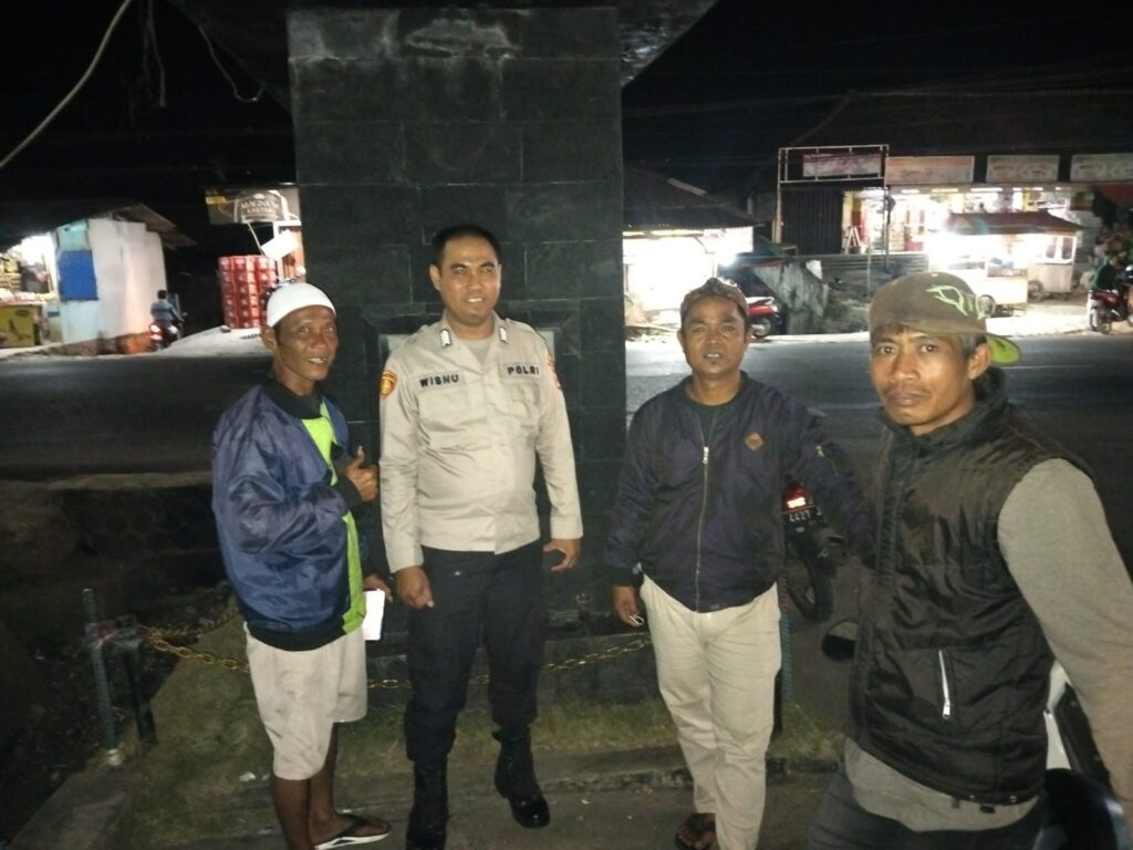 Patroli Malam Polsek Cadasari Sambangi Tukang Ojek Pangkalan 6 IMG 20240805 WA0035