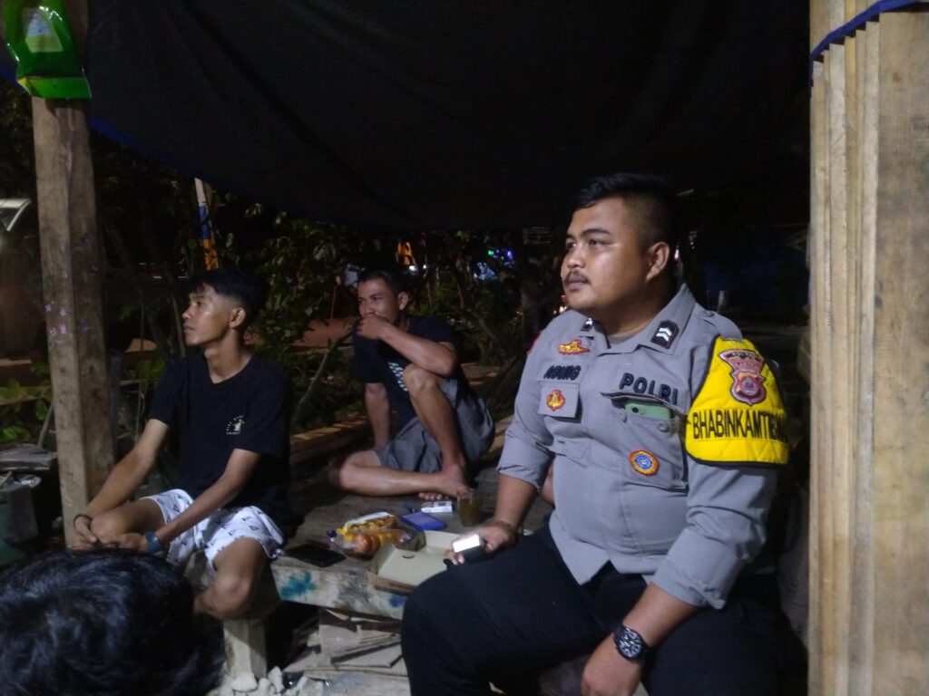 Bhabinkamtibmas Polsek Angsana Polres Pandeglang Briptu Agung Sambangi Masyarakat Desa Angsana 7 IMG 20240811 WA0020