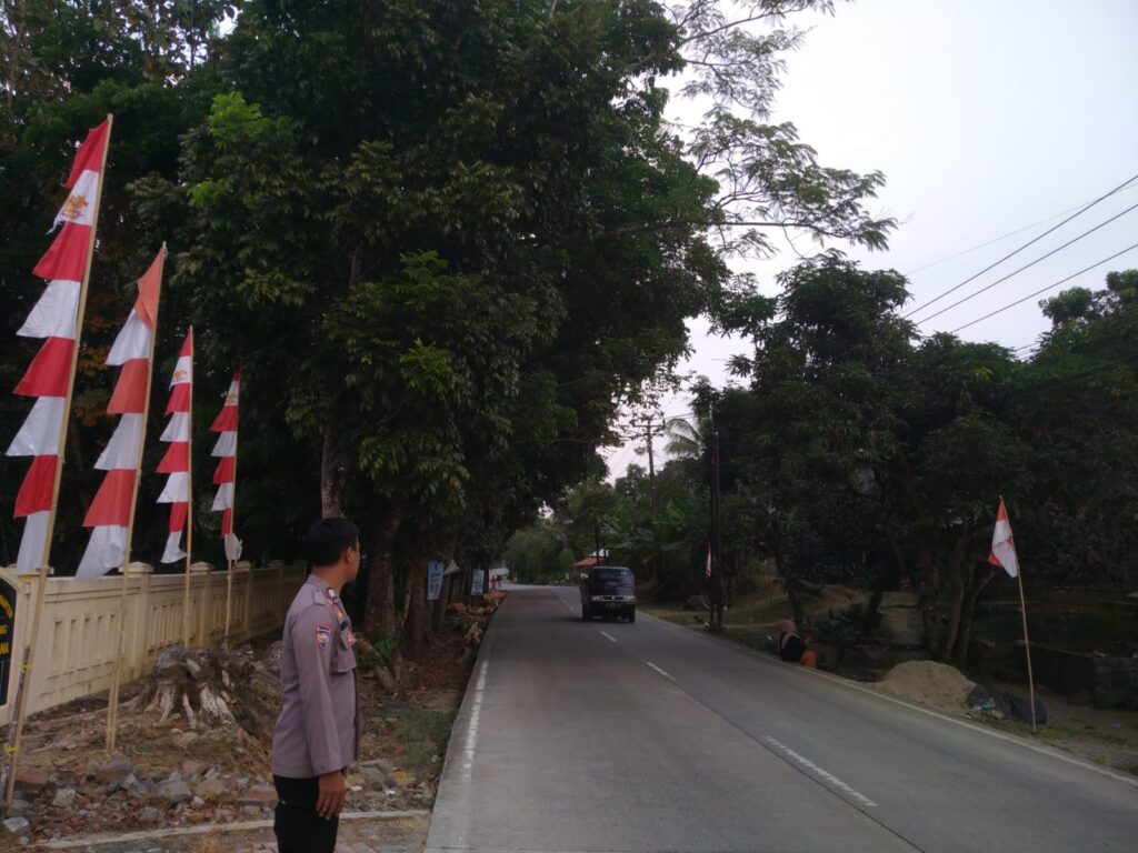Strongpoint Sore, Upaya Anggota Polsek Angsana Cegah Laka Lantas 1 IMG 20240811 WA0026