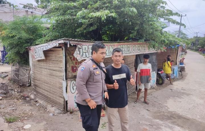 Bhabinkamtibmas Polsek Angsana Polres Pandeglang Laksanakan Sambang di Desa Sumurlaban 1 WhatsApp Image 2024 08 01 at 05.59.39