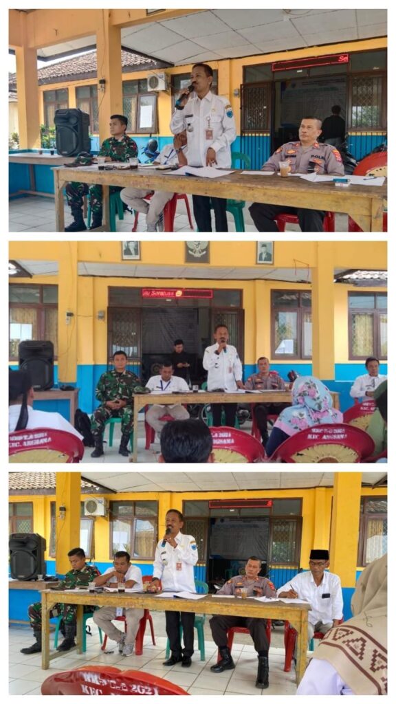 Kapolsek Angsana Polres Pandeglang Hadiri Rapat PHBN HUT RI Tingkat Kecamatan Angsana 6 WhatsApp Image 2024 08 01 at 06.00.23