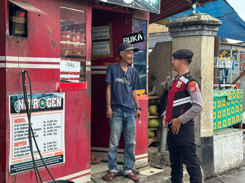Patroli Dialogis oleh Sat Samapta Polres Pandeglang di SPBU Kadubanen 2 WhatsApp Image 2024 08 02 at 17.08.23