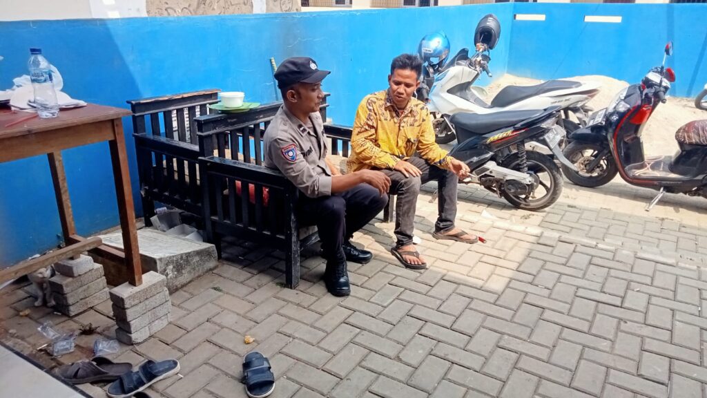 Polsek Menes Sambangi Warga, Banyak Pesan Yang Disampaikan 2 WhatsApp Image 2024 08 03 at 19.01.50