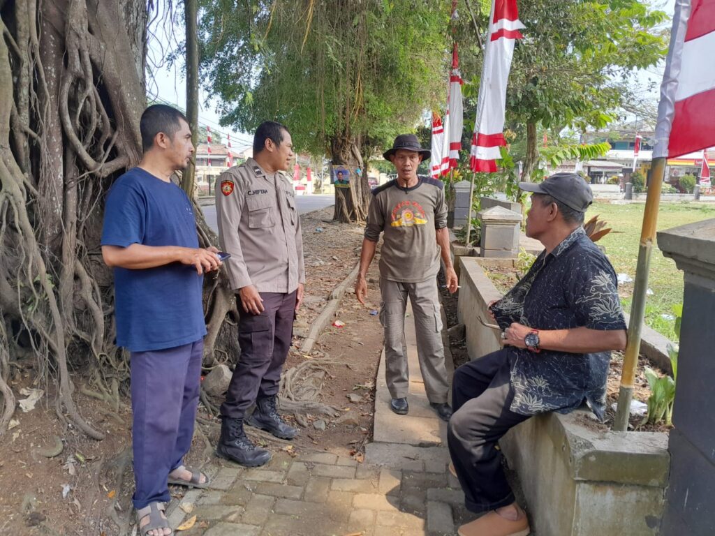 Polsek Menes Tingkatkan Patroli KRYD untuk Ciptakan Kamtibmas yang Aman dan Nyaman 10 WhatsApp Image 2024 08 07 at 14.22.07