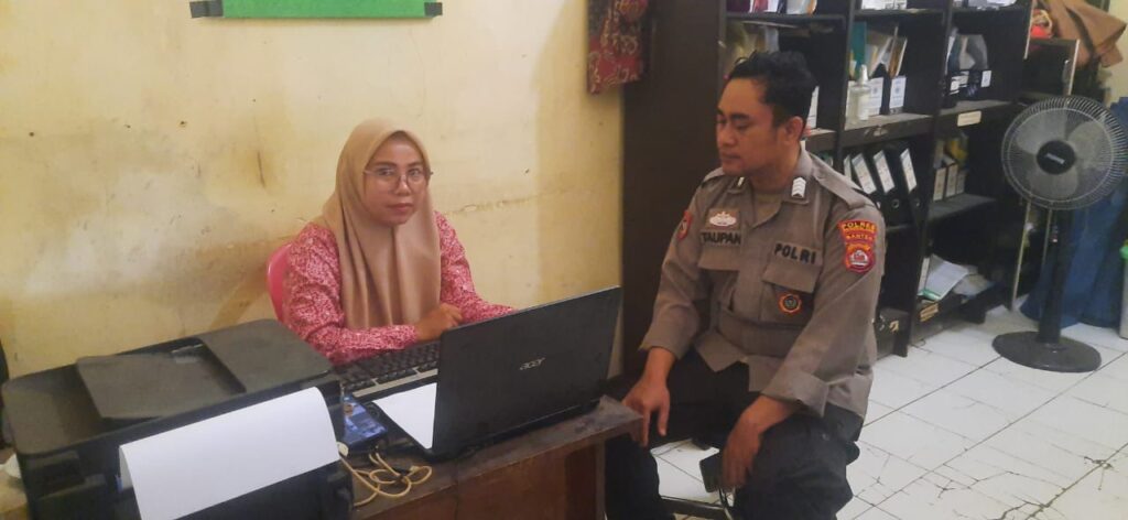 Polsek Picung Dukung Penuh Program Pembangunan Desa Kolelet, Jalin Sinergi Demi Kesejahteraan Masyarakat 6 WhatsApp Image 2024 08 08 at 21.58.55