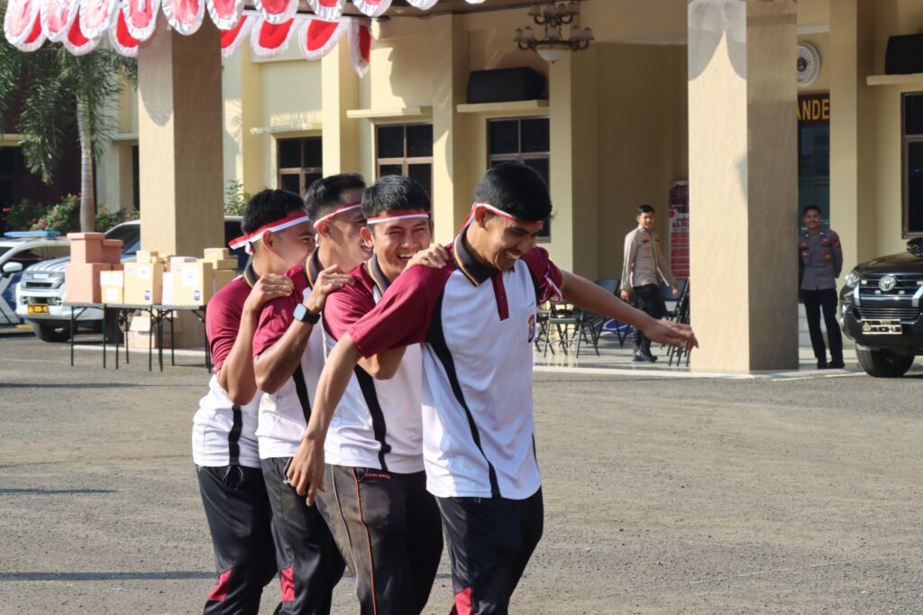 Polres Pandeglang Gelar Lomba Tradisional Memeriahkan HUT RI ke-79 9 WhatsApp Image 2024 08 09 at 10.06.21