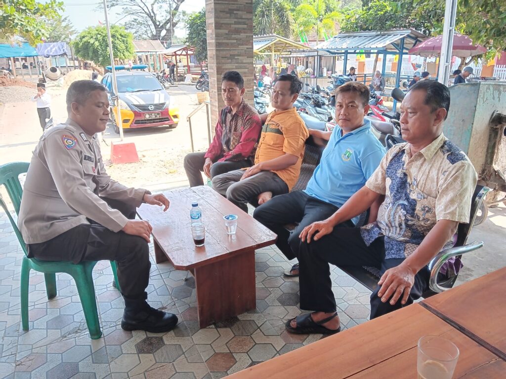 Sambang Petani Jelang Panen Padi di Desa Bojen oleh Personil Polsek Panimbang 5 WhatsApp Image 2024 08 09 at 23.23.40