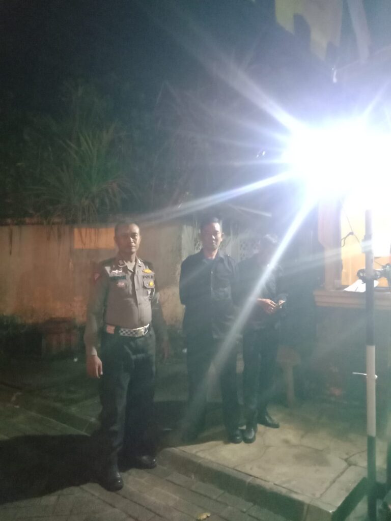 Polsek Carita Patroli Malam ke Hotel Lippo Carita, Himbau Petugas Keamanan untuk Awasi Pengunjung Pantai 4 WhatsApp Image 2024 08 11 at 06.25.22