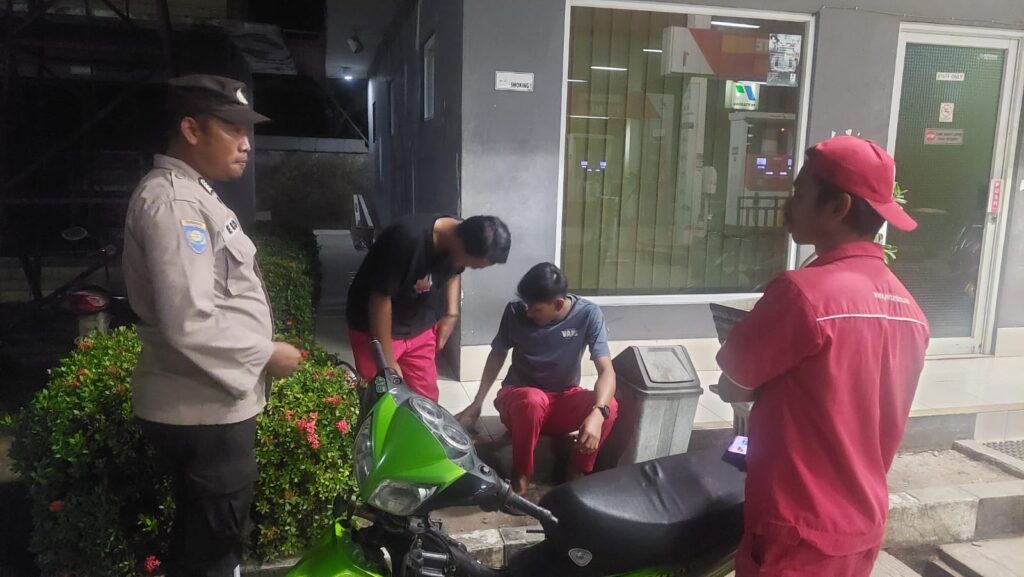 Polsek Carita Beri Himbauan Kamtibmas kepada Masyarakat Kecamatan Carita 10 WhatsApp Image 2024 08 13 at 06.45.55